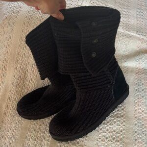 UGG Black Knit Button Winter Boots * sz 8 *